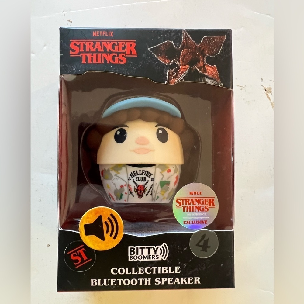 Stranger Things Bitty Boomers Collectible ￼Mini Bluetooth Speaker -Dustin